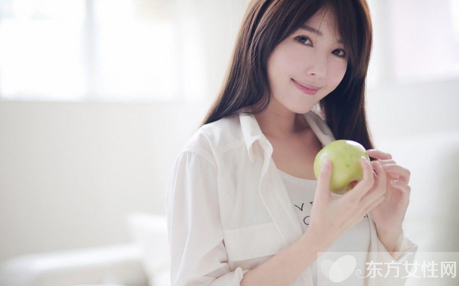 乳腺炎癥狀有哪些 哺乳期乳腺炎可以喂奶嗎