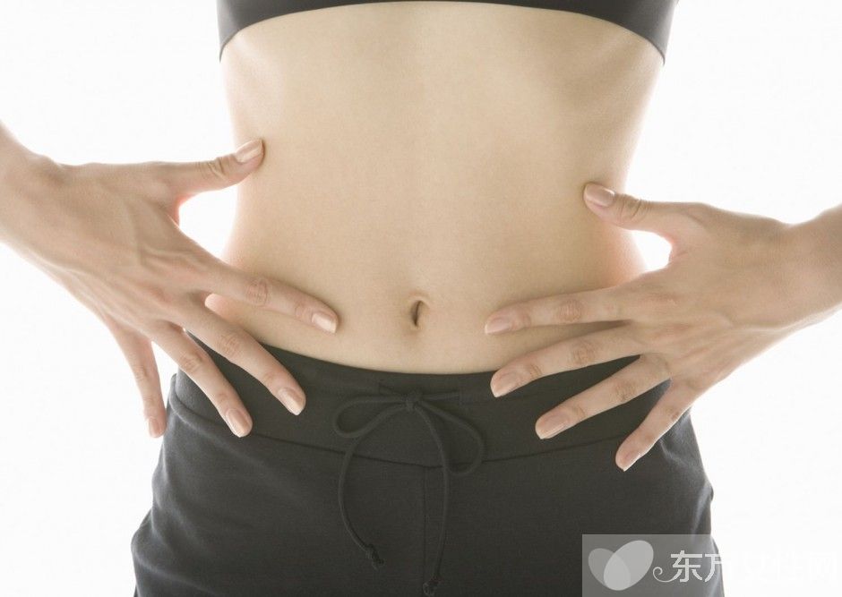 月經(jīng)有血塊是怎么回事 經(jīng)期有血塊居然會(huì)造成不孕