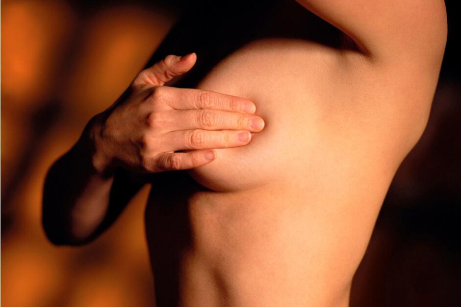 女性乳房有硬塊 小心乳腺疾病看上你