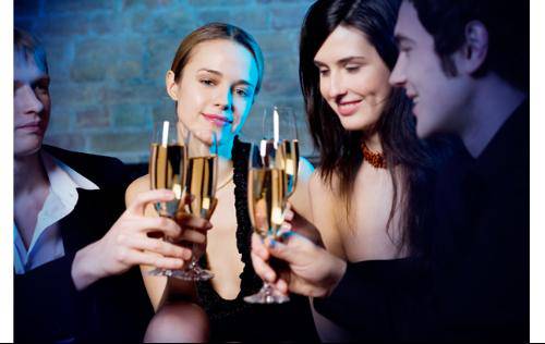 喝酒可幫你緩解痛經(jīng) 但需適量