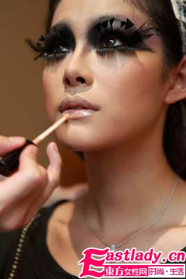 Forevermark永恒印記推出 Encordia擁愛 特別珍藏款項(xiàng)鏈