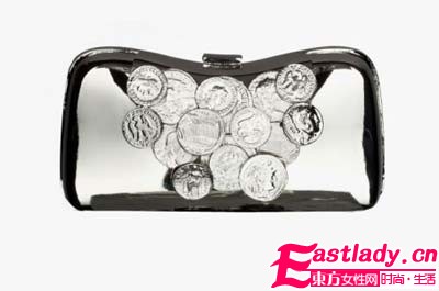 盤點(diǎn)七款最適合晚宴的手袋 讓你成為聚會焦點(diǎn)