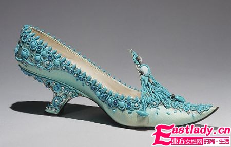 堪比高級(jí)時(shí)裝 前衛(wèi)又優(yōu)雅時(shí)尚女鞋