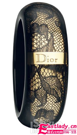 匠心獨(dú)具神秘典雅 北歐風(fēng)情珠寶席卷冬日