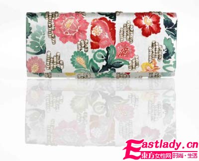 盤點(diǎn)七款最適合晚宴的手袋 讓你成為聚會焦點(diǎn)