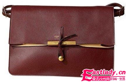 誰(shuí)說(shuō)復(fù)古不可鮮艷  看LV包袋最炫中性風(fēng)