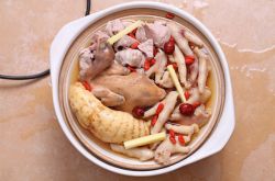 懷孕期間吃什么好 天麻燉鴿子補肝益腎