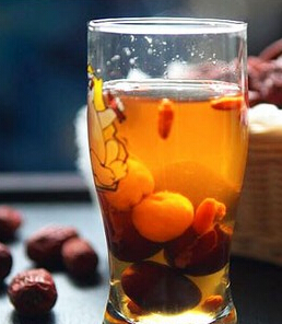 怎樣延緩衰老 黃芪茶幫老人延年益壽