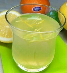 喝檸檬水的好處 夏天喝檸檬水的十大健康功效