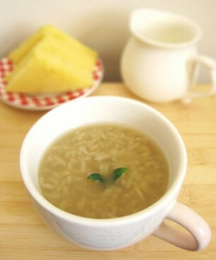 白術(shù)陳皮粥的功效 白術(shù)陳皮粥的做法