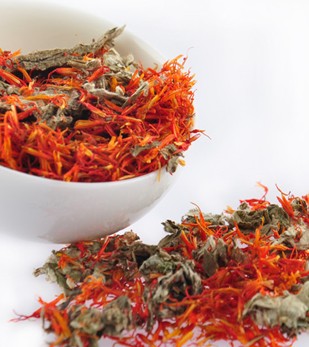 紅花的功效與作用 泡腳的注意事項(xiàng)