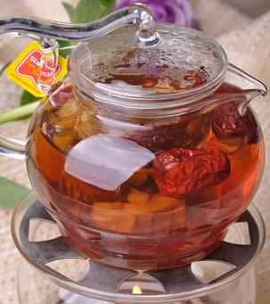 補(bǔ)血補(bǔ)氣的食物 桂圓紅棗枸杞茶的做法