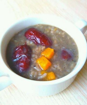 女性多吃黑芝麻紅棗粥 補(bǔ)血又美白