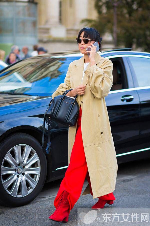 卡其色風(fēng)衣3月來“叫春” 劉亦菲敞開穿氣場足