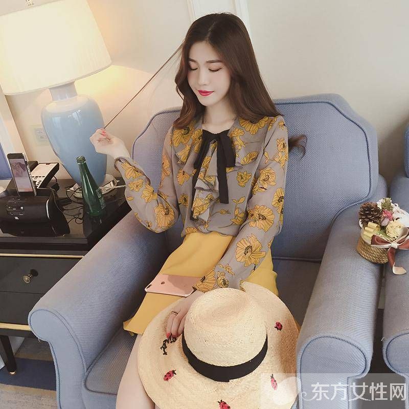 A字裙既顯瘦又甜美 搭配時(shí)尚輕盈的雪紡衫超贊