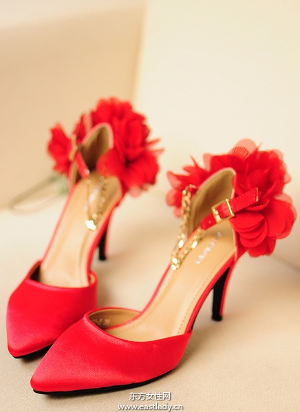 最新款女性單鞋體驗(yàn)低調(diào)的時尚