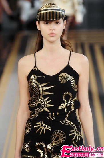 2012春夏時裝周十大超模引關(guān)注