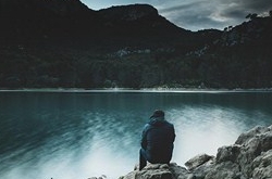 摩羯座男生喜歡一個(gè)人的表現(xiàn) 喜歡的女生類型