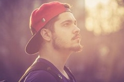 天蝎座男生喜歡一個(gè)人的表現(xiàn) 喜歡的女生類型