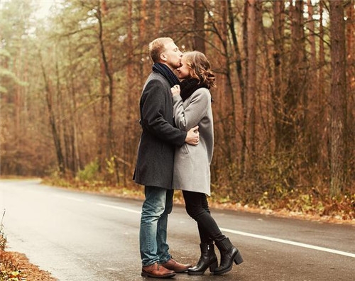 天秤座男生喜歡一個人的表現(xiàn) 喜歡的女生類型