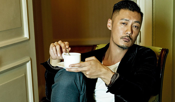 余文樂雜志封面大片 酷感造型盡顯熟男魅力