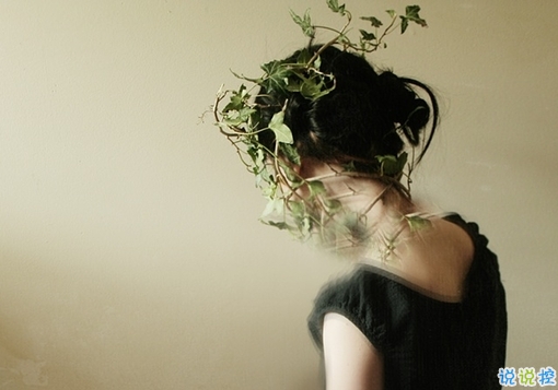 簡(jiǎn)單而又唯美有哲理的英文說(shuō)說(shuō)帶圖片 你醒在別人的夢(mèng)里9