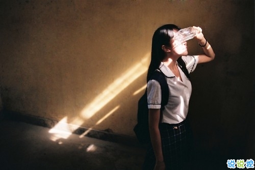 朋友圈晚安說(shuō)說(shuō)致自己一句話 睡前一句晚安說(shuō)說(shuō)帶圖片15