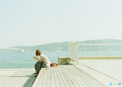 可以寫(xiě)在作文中的經(jīng)典哲理句子 優(yōu)美有詩(shī)意的哲理句子2