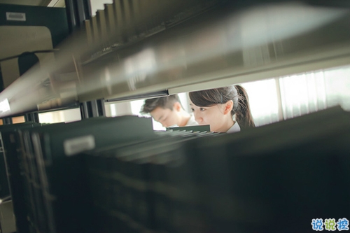 睡前一條朋友圈的經(jīng)典說(shuō)說(shuō)帶圖片 比愛(ài)更深刻經(jīng)典說(shuō)說(shuō)2