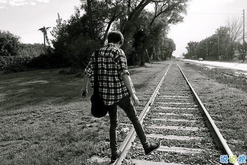 每個人都要經(jīng)歷離別的心酸說說 關(guān)于告別的個性說說配圖6