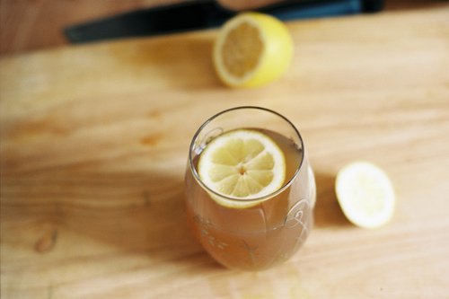 有詩(shī)意的簡(jiǎn)單但很有內(nèi)涵的說(shuō)說(shuō)帶圖片 躲過(guò)了爭(zhēng)吵決絕熬不過(guò)歲月漫長(zhǎng)7