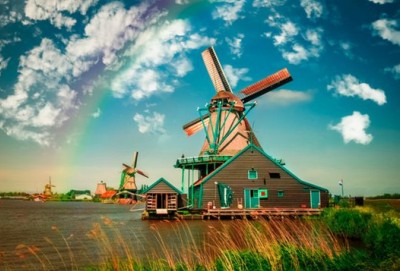 唯美圖片說說：最小的彩虹在眼淚里，最美的年華在記憶里