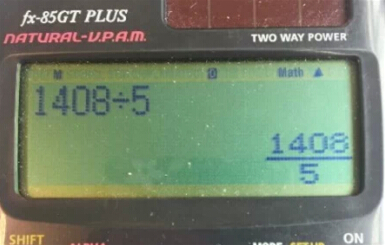 微信說說帶圖片：這個世界，看你二的人很多，陪你二的人很少3