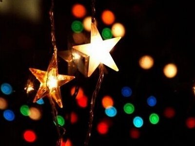 配圖片的朋友說(shuō)說(shuō)：什么是好朋友？有人說(shuō)，那是地球上翻版的自己1