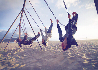 配圖片的朋友說(shuō)說(shuō)：什么是好朋友？有人說(shuō)，那是地球上翻版的自己8