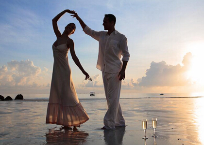 情侶說(shuō)說(shuō)帶圖片素材1