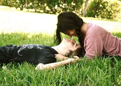 情侶說(shuō)說(shuō)帶圖片素材2