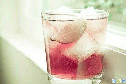 選擇放棄的傷感愛(ài)情說(shuō)說(shuō)帶圖片 描述對(duì)愛(ài)情感到無(wú)奈的說(shuō)說(shuō)5