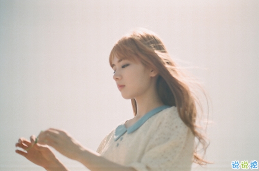 唯美又經(jīng)典的青春成長說說帶圖片 不予時光度流年5