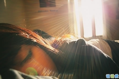 2018點(diǎn)贊最多的說(shuō)說(shuō)加圖片：速熱的人也速凍，熱鬧的人易散場(chǎng)9