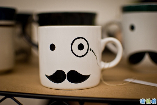 女生超拽霸氣說(shuō)說(shuō)配圖大全 現(xiàn)在最火的心酸短句帶圖片10