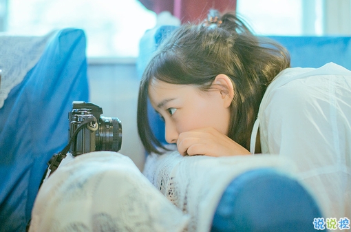 那些和青春夏天有關(guān)的唯美簡(jiǎn)單小清新圖片句子 陽(yáng)光傾落風(fēng)雨都不舍11