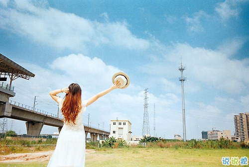 一個(gè)人掙扎的說(shuō)說(shuō)傷感心累帶圖片 睡不著心里不舒服的說(shuō)說(shuō)12