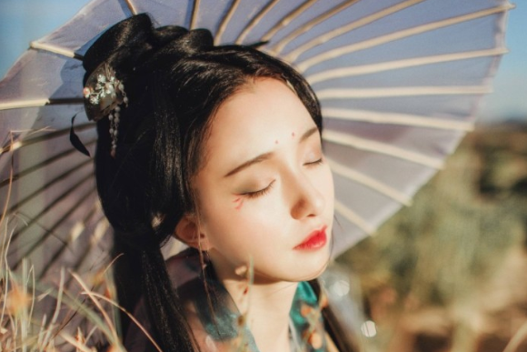 唯美仙氣十足的古風(fēng)詩詞說說帶圖片10