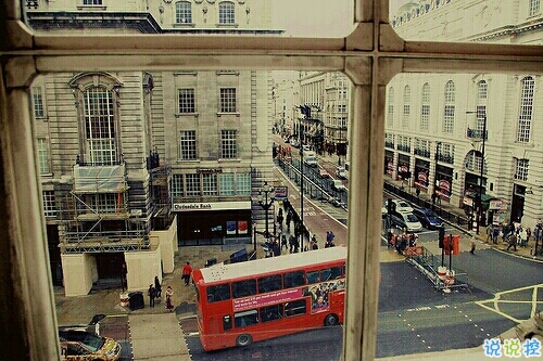 女生發(fā)朋友圈可愛搞怪的句子帶圖片 最新微信搞笑說說大全8