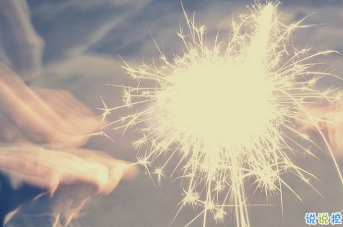 短一點(diǎn)的現(xiàn)實(shí)經(jīng)典說(shuō)說(shuō)帶圖片 社會(huì)很現(xiàn)實(shí)道理很真的說(shuō)說(shuō)12