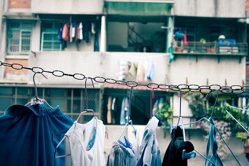 關(guān)于生活的有點(diǎn)傷感但很現(xiàn)實(shí)的圖片說(shuō)說(shuō) 哭也不會(huì)改變什么這個(gè)世界從來(lái)不會(huì)對(duì)任何人溫柔11