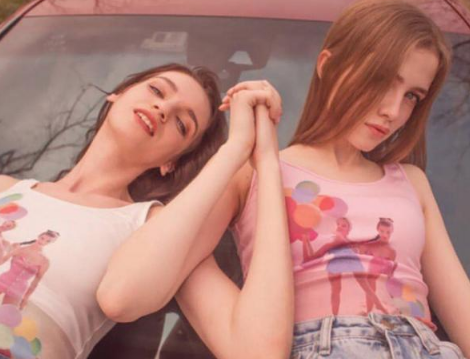 那些讓你聽到忍不住哭泣的經(jīng)典歌詞圖片說說2