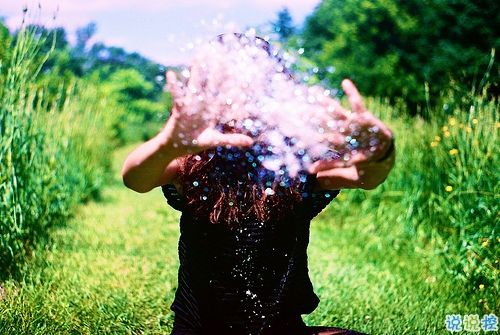 女生個性說說霸氣經(jīng)典大全 寫個女生很有道理的一些話2