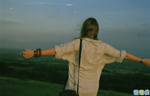 成長(zhǎng)慢慢教會(huì)我們的勵(lì)志說(shuō)說(shuō)配圖 關(guān)于人生成長(zhǎng)的正能量說(shuō)說(shuō)2